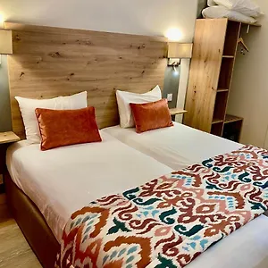 Hotel Derby Eiffel, Paris
